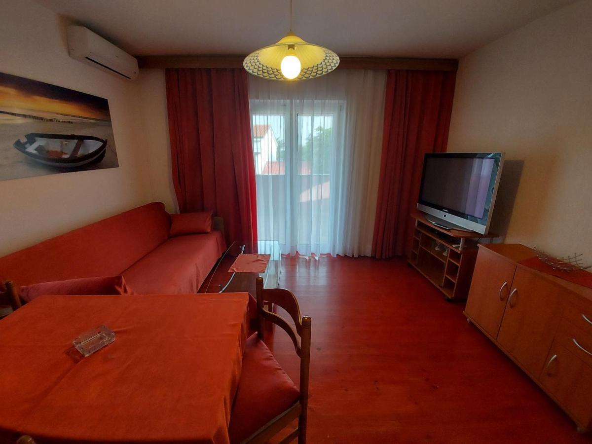 Apartments & Rooms Nensi Башка Экстерьер фото