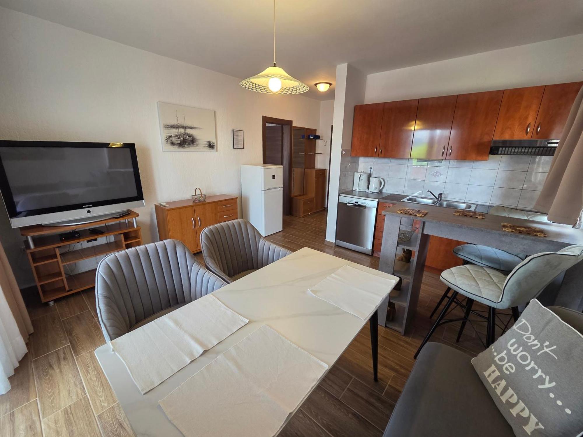 Apartments & Rooms Nensi Башка Экстерьер фото