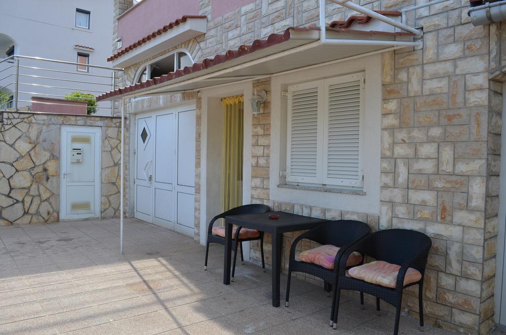Apartments & Rooms Nensi Башка Экстерьер фото